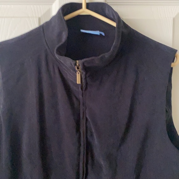 *Bundle Sale * Denver Hayes Sleeveless Vest - Picture 3 of 8